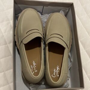 Crown Vintage Cream Slip-On Platform Loafers
